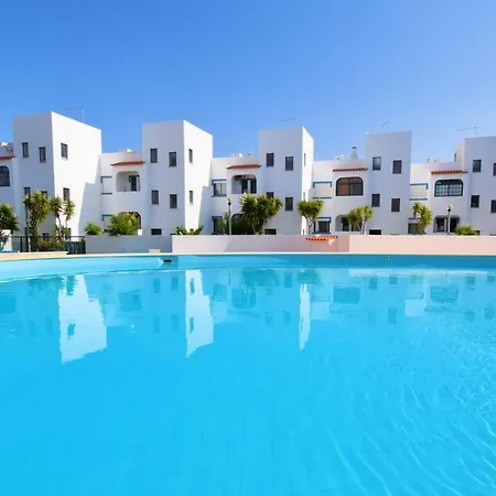 Apartment Very Central, Only 5 Min. From The Beach!
